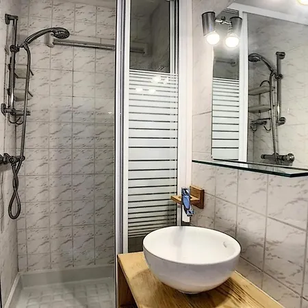 Apartment Dorons - Agreable - Centre Station Mae-3404